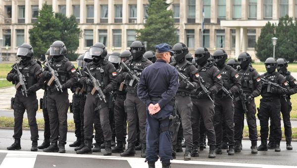 Anti-terrorism units of Serbia's Internal Ministry, Defense Ministry and special services stage exercise - Sputnik International