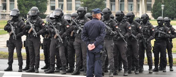 Anti-terrorism units of Serbia's Internal Ministry, Defense Ministry and special services stage exercise Anti-terrorism units of Serbia's Internal Ministry, Defense Ministry and special services stage exercise - Sputnik International