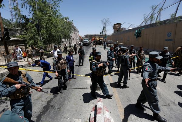 Afghan policemen inspect at the site of a blast in Kabul, Afghanistan May 31, 2017 Afghan policemen inspect at the site of a blast in Kabul, Afghanistan May 31, 2017 - Sputnik International