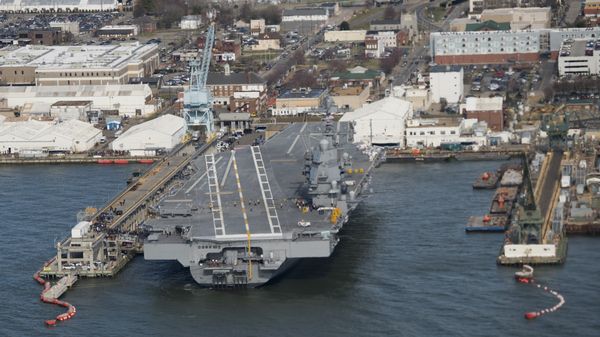 The pre-commissioned USS Gerald R. Ford aircraft carrier is seen after a visit by US President Donald Trump in Newport News, Virginia - Sputnik International