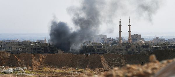 Attacking ISIS positions near Deir ez-Zor - Sputnik International