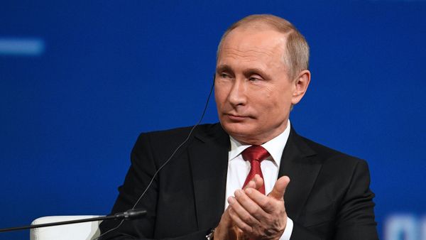 President Vladimir Putin attends 2017 St. Petersburg International Economic Forum. Day two President Vladimir Putin attends 2017 St. Petersburg International Economic Forum. Day two - Sputnik International