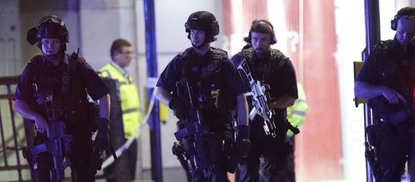Armed police outside Monument station after an incident in central London, Saturday, June 3, 2017. Armed police outside Monument station after an incident in central London, Saturday, June 3, 2017. - Sputnik International