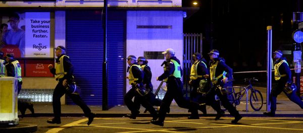 Police attend to an incident on London Bridge in London, Britain, June 3, 2017 Police attend to an incident on London Bridge in London, Britain, June 3, 2017 - Sputnik International
