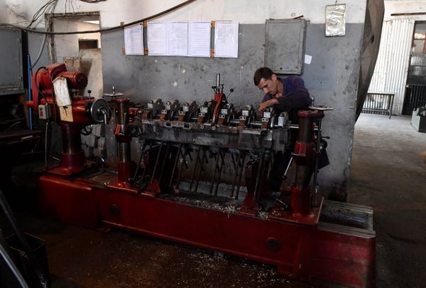 Help From the Home Front: A Damascus Factory Where Tanks Get a New Lease on Life Help From the Home Front: A Damascus Factory Where Tanks Get a New Lease on Life - Sputnik International