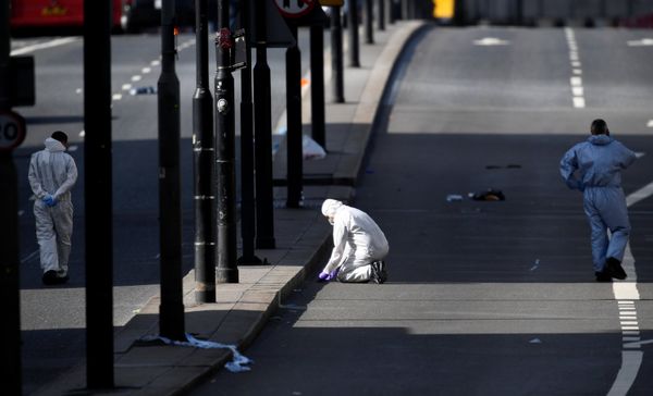 Police forensics investigators work on London Bridge after a terror attack in London, Britain, June 4, 2017. Police forensics investigators work on London Bridge after a terror attack in London, Britain, June 4, 2017. - Sputnik International