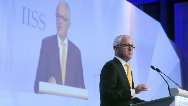Australia's Prime Minister Malcolm Turnbull delivers the keynote address at the 16th International Institute for Strategic Studies Shangri-la Dialogue, or IISS, Asia Security Summit on Friday, June 2, 2017 in Singapore. - Sputnik International
