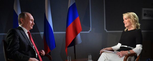 June 3, 2017. Russian President Vladimir Putin and CNN anchor Megyn Kelly during an interview on the sidelines of the 2017 St. Petersburg International Economic Forum - Sputnik International