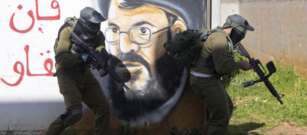 Israeli soldiers train with paintball guns during a drill at an Army base near Elyakim, Israel. - Sputnik International