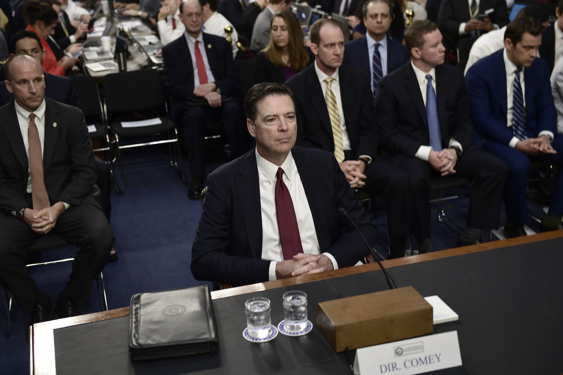 Former FBI Director James Comey arrives to testify during a US Senate Select Committee on Intelligence hearing on Capitol Hill in Washington,DC - Sputnik International, 1920, 05.10.2021
