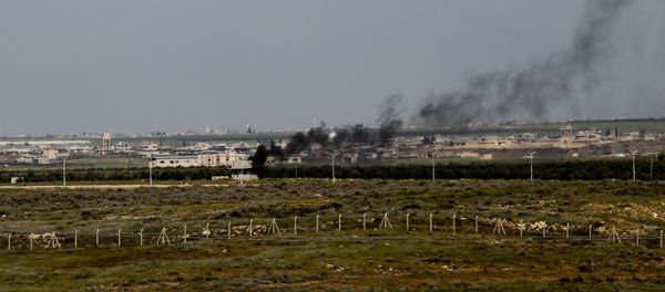 Smoke rises in the Syrian town of Nasib, as seen from the Jordanian town of Jaber, north of Mafraq (file) Smoke rises in the Syrian town of Nasib, as seen from the Jordanian town of Jaber, north of Mafraq (file) - Sputnik International