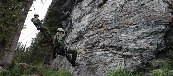 Servicemen during mountain training in the Yergaki training center at the foothills of the Western Sayan mountains. (File) Servicemen during mountain training in the Yergaki training center at the foothills of the Western Sayan mountains. (File) - Sputnik International