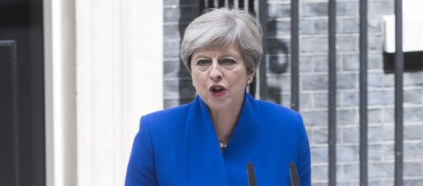 UK Prime Minister Theresa May makes a statement after meeting with the Queen. Theresa May received a permission from the Queen to form a new cabinet of ministers UK Prime Minister Theresa May makes a statement after meeting with the Queen. Theresa May received a permission from the Queen to form a new cabinet of ministers - Sputnik International