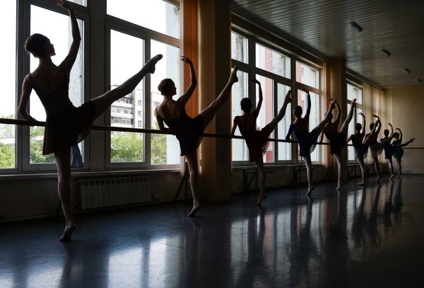 Backstage View: An Insider Look at Young Russian Ballerinas' Performance - Sputnik International
