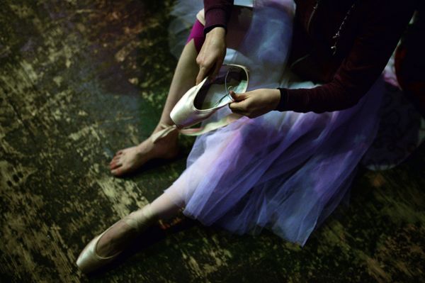 Backstage View: An Insider Look at Young Russian Ballerinas' Performance - Sputnik International