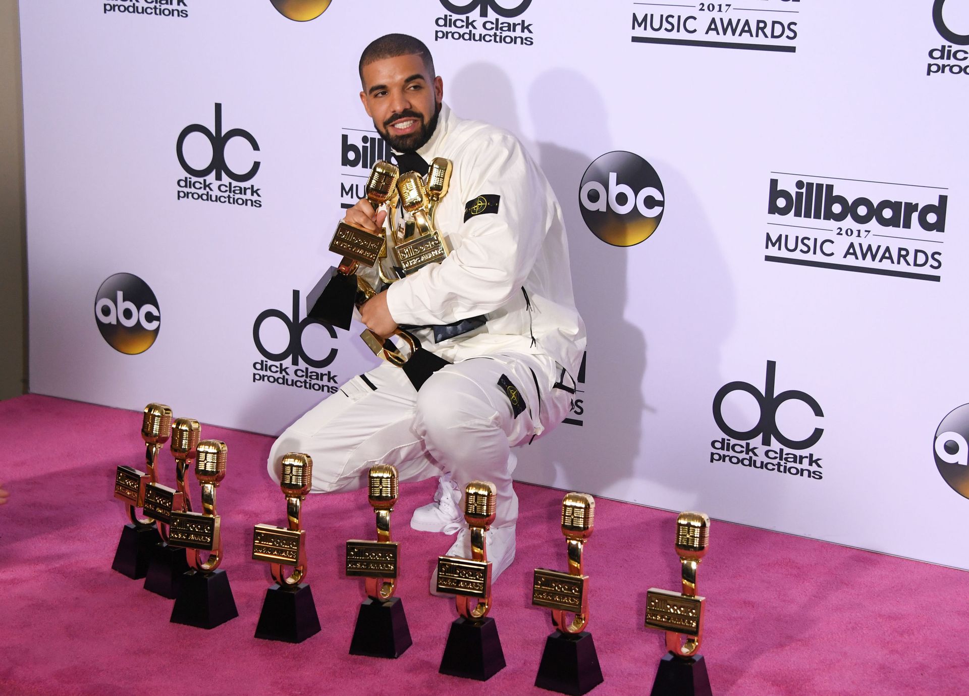 Knife-Wielding Woman Reportedly Tried to Break Into Rapper Drake's Estate - Sputnik International, 1920, 31.03.2021