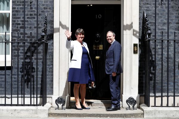 The leader of the Democratic Unionist Party (DUP), Arlene Foster, and the Deputy Leader Nigel Dodds, stand on the steps of 10 Downing Street before talks with Britain's Prime Minister Theresa May, in central London, Britain June 13, 2017 The leader of the Democratic Unionist Party (DUP), Arlene Foster, and the Deputy Leader Nigel Dodds, stand on the steps of 10 Downing Street before talks with Britain's Prime Minister Theresa May, in central London, Britain June 13, 2017 - Sputnik International