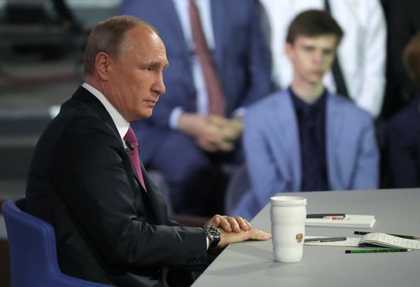 Direct Line with Vladimir Putin - Sputnik International