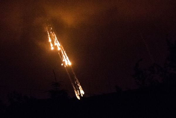 Ukrainian soldiers shoot at the village of Semyonovka with phosphorus shells Ukrainian soldiers shoot at the village of Semyonovka with phosphorus shells - Sputnik International