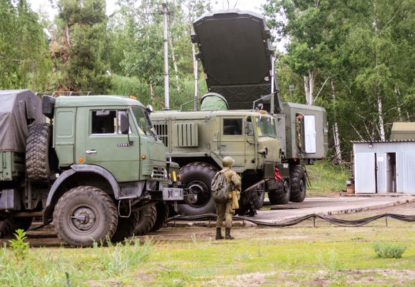 Sneak Peek at Russia's S-300 Missile Systems, Aviation War Games - Sputnik International