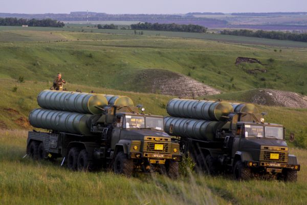 Sneak Peek at Russia's S-300 Missile Systems, Aviation War Games - Sputnik International