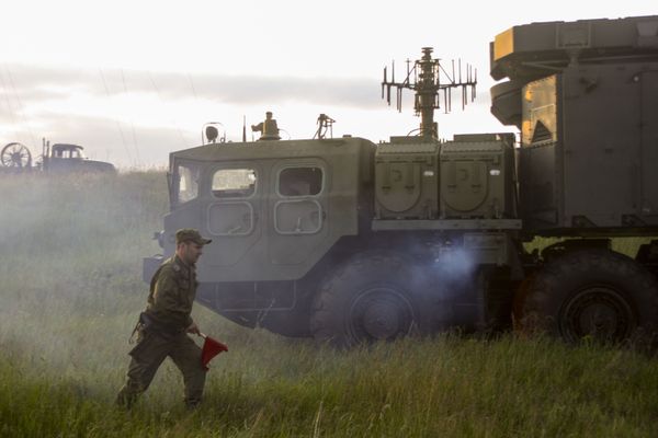 Sneak Peek at Russia's S-300 Missile Systems, Aviation War Games - Sputnik International