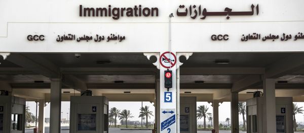 Checkpoint on the closed border between Qatar and Saudi Arabia Checkpoint on the closed border between Qatar and Saudi Arabia - Sputnik International
