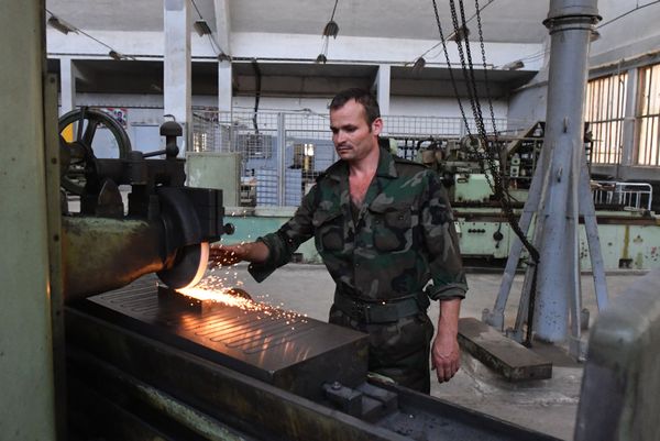 Respite Between Battles: Syrian Army's Artillery and Mortars Gain New Life at Hama Plant Respite Between Battles: Syrian Army's Artillery and Mortars Gain New Life at Hama Plant - Sputnik International