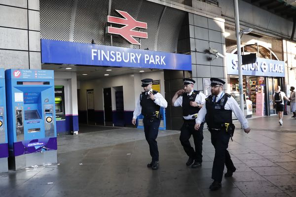 Police patrol outside Finsbury Park station in north London after a vehicle hit pedestrians, on June 19, 2017. Police patrol outside Finsbury Park station in north London after a vehicle hit pedestrians, on June 19, 2017. - Sputnik International
