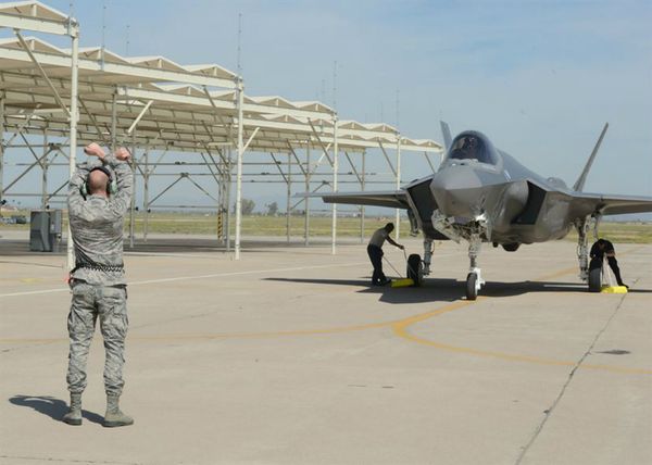 F-35 Luke Air Force Base F-35 Luke Air Force Base - Sputnik International