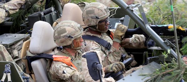 U.S. Army soldiers attend the 2017 Iron Wolf exercise in Stasenai, Lithuania, June 20, 2017 - Sputnik International