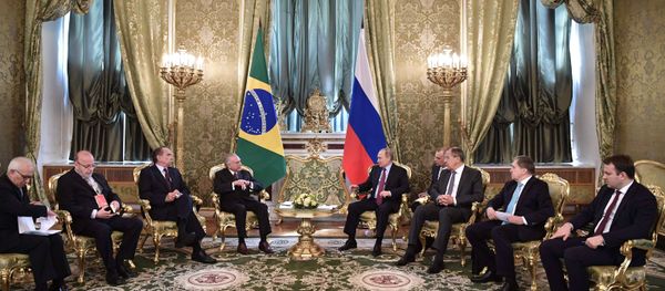 President Vladimir Putin holds official meeting with Brazilian President Michel Temer President Vladimir Putin holds official meeting with Brazilian President Michel Temer - Sputnik International