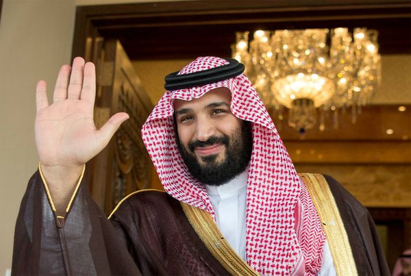 (File) Saudi Deputy Crown Prince Mohammed bin Salman waves as he meets with Philippine President Rodrigo Duterte in Riyadh, Saudi Arabia, April 11, 2017 - Sputnik International