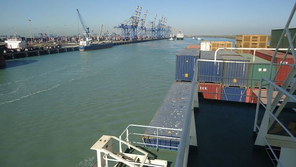 Cargo terminal of Mundra Port Cargo terminal of Mundra Port - Sputnik International