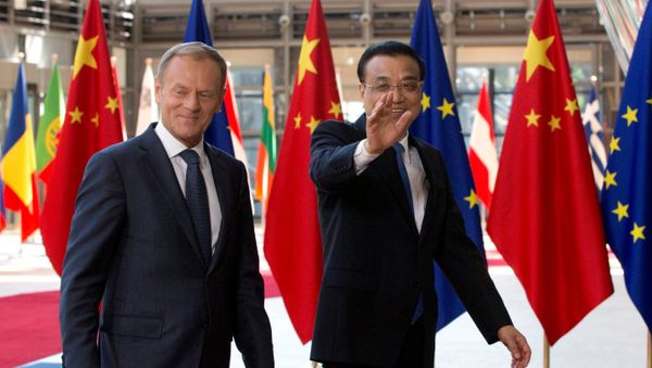 European Council President Donald Tusk and Chinese Premier Li Keqiang (R) arrive to attend a EU-China Summit in Brussels, Belgium June 2, 2017 European Council President Donald Tusk and Chinese Premier Li Keqiang (R) arrive to attend a EU-China Summit in Brussels, Belgium June 2, 2017 - Sputnik International