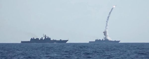 Kalibr cruise missiles hit banned terrorist group ISIS targets in Syria Kalibr cruise missiles hit banned terrorist group ISIS targets in Syria - Sputnik International