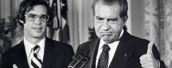 File photo dated 09 August 1974 of the 37th President of the United States, Richard Nixon, as he bids farewell to the White House staff. - Sputnik International