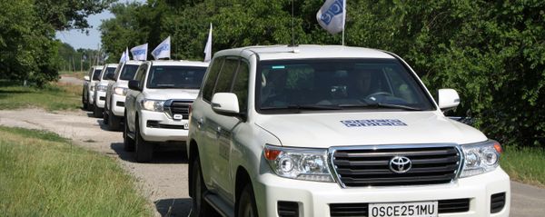 OSCE SMM Principal Deputy Chief Monitor Alexander Hug vists Donbass OSCE SMM Principal Deputy Chief Monitor Alexander Hug vists Donbass - Sputnik International