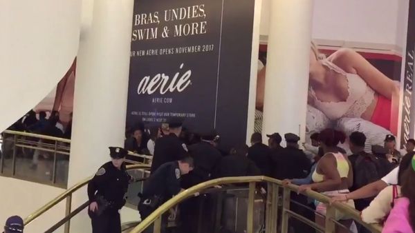 Large fight at Westfield Mall, San Francisco, June 2017 - Sputnik International