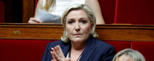 Newly-elected member of parliament Marine Le Pen of France's far-right National Front (FN) political party attends the opening session of the French National Assembly in Paris, France, June 27, 2017 - Sputnik International