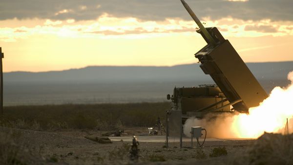 The final pre-acceptance trial of the GMLRS (Guided Multiple Launch Rocket System) at White Sands Missile Range, New Mexico, USA - Sputnik International