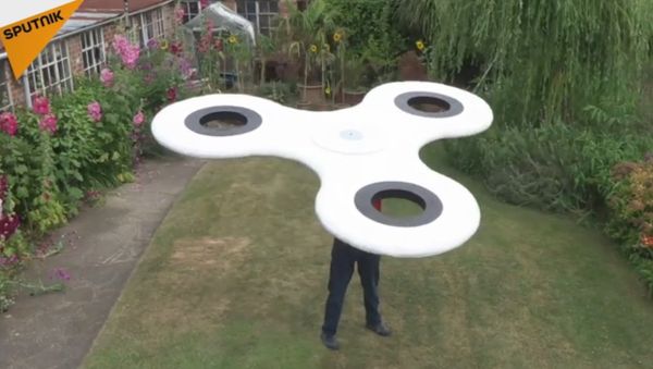 Largest Fidget Spinner - Sputnik International