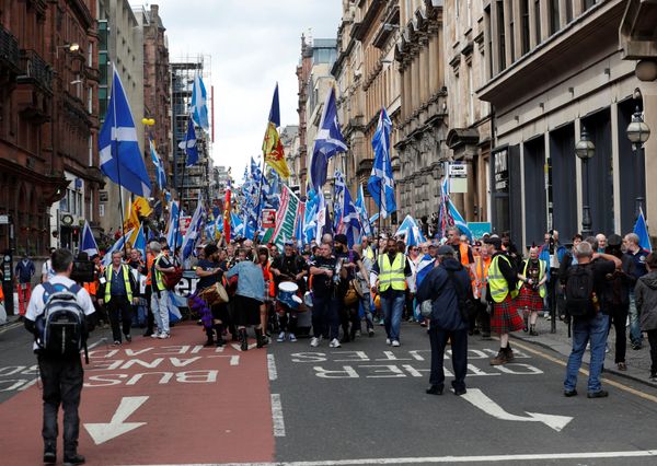 Demonstrators carry Scottish flags at a march in support of Scottish independence, in Glasgow, Scotland, Britain June 3, 2017 Demonstrators carry Scottish flags at a march in support of Scottish independence, in Glasgow, Scotland, Britain June 3, 2017 - Sputnik International