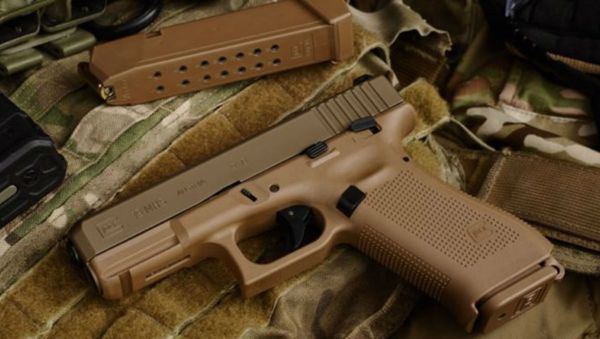 Versions of Glock's compact 9mm Glock 19 and .40S&W Glock 23 - Sputnik International