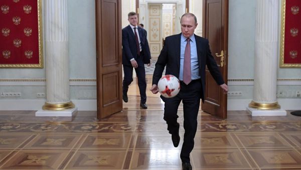 President Putin meets with FIFA president Giovanni Infantino President Putin meets with FIFA president Giovanni Infantino - Sputnik International
