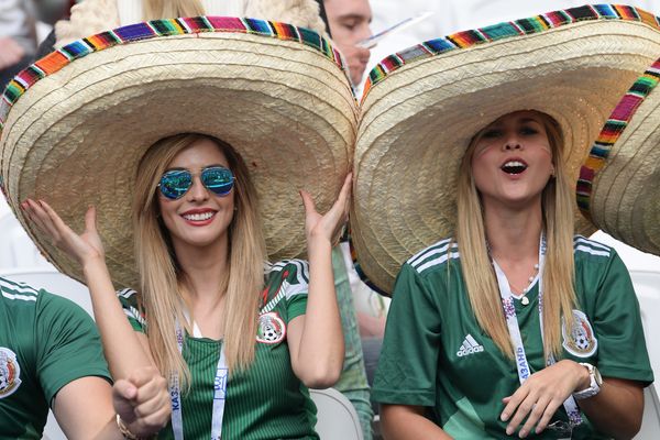 Female Football Fans Rock 2017 Confederations Cup in Russia - Sputnik International
