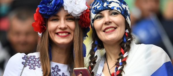 Female Football Fans Rock 2017 Confederations Cup in Russia - Sputnik International