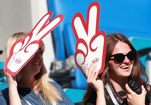 Female Football Fans Rock 2017 Confederations Cup in Russia - Sputnik International
