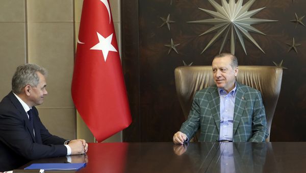Turkey's President Recep Tayyip Erdogan, right, meets with Russia's Defence Minister Sergei Shoigu, left, in Istanbul Turkey's President Recep Tayyip Erdogan, right, meets with Russia's Defence Minister Sergei Shoigu, left, in Istanbul - Sputnik International