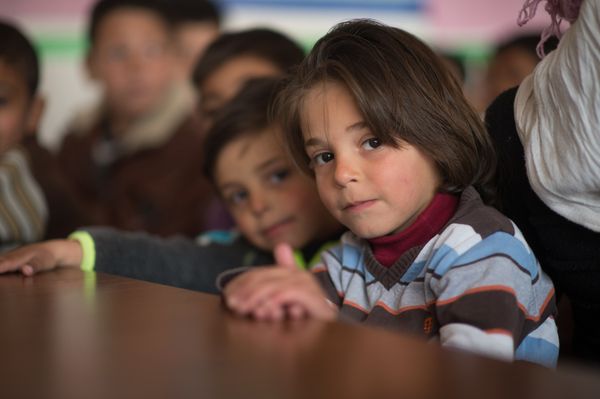 Children in a refugee camp located in a school building, Damascus - Sputnik International